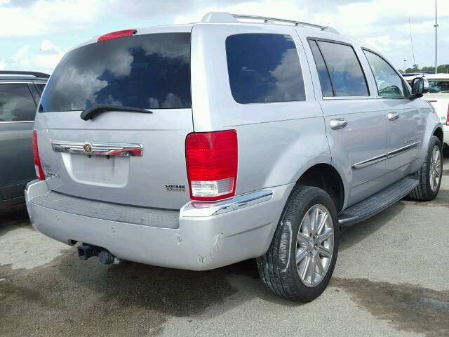 1A8HX58297F582553 - 2007 CHRYSLER ASPEN LIMI SILVER photo 4