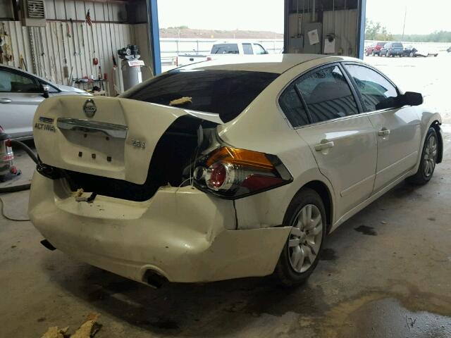 1N4AL2AP3BN464057 - 2011 NISSAN ALTIMA BAS WHITE photo 4