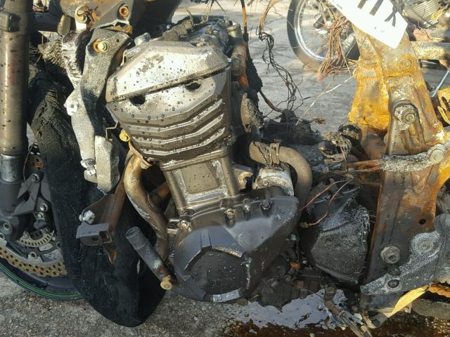 JKBZRCB16GDA19023 - 2016 KAWASAKI ZR800 B BURN photo 7