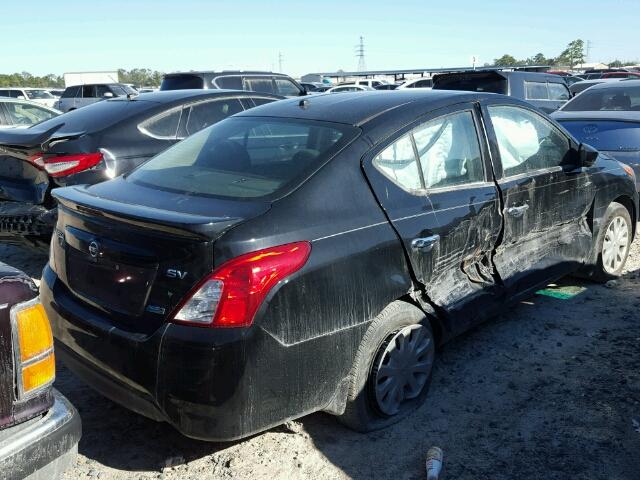 3N1CN7AP4FL863644 - 2015 NISSAN VERSA S BLACK photo 4