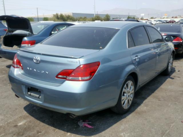 4T1BK36B28U277570 - 2008 TOYOTA AVALON XL GRAY photo 4