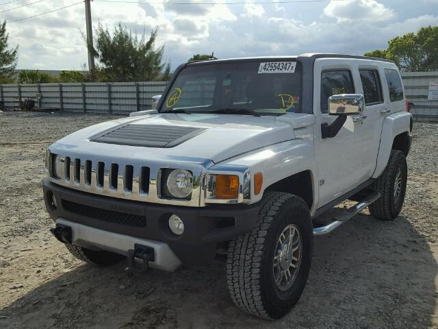 5GTEN43E488195144 - 2008 HUMMER H3 LUXURY WHITE photo 2