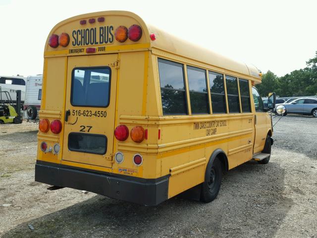 1GBHG31R521189730 - 2002 CHEVROLET EXPRESS G3 YELLOW photo 4