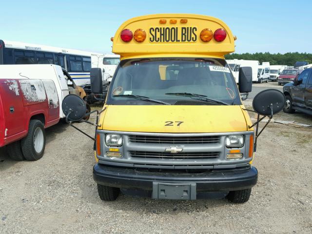 1GBHG31R521189730 - 2002 CHEVROLET EXPRESS G3 YELLOW photo 9