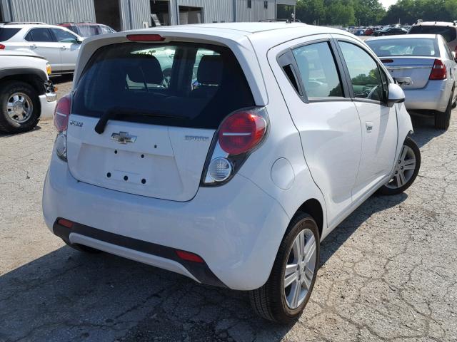 KL8CD6S92DC548627 - 2013 CHEVROLET SPARK 1LT WHITE photo 4