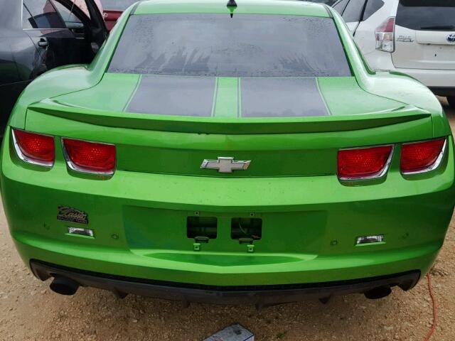 2G1FB1EVXA9215349 - 2010 CHEVROLET CAMARO GREEN photo 9