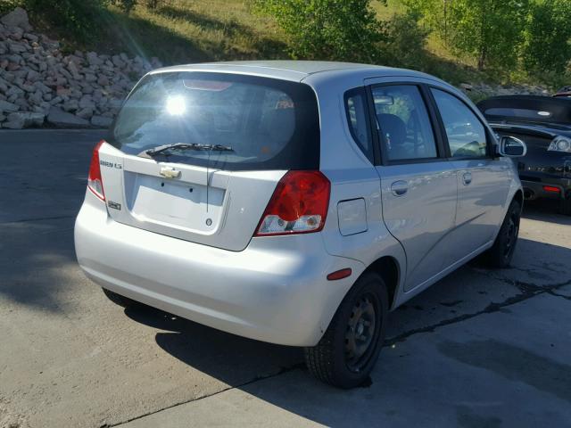 KL1TD66666B536553 - 2006 CHEVROLET AVEO BASE Күміс фото 4
