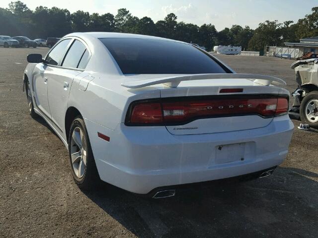 2C3CDXBG4DH508921 - 2013 DODGE CHARGER SE WHITE photo 3