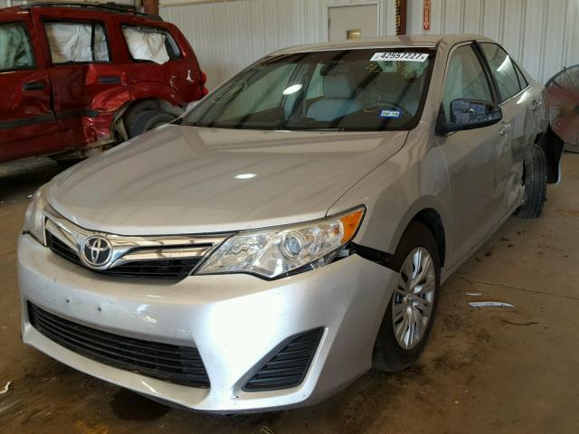 4T4BF1FK7CR244278 - 2012 TOYOTA CAMRY BASE SILVER photo 2
