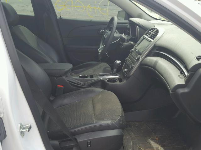 1G11C5SLXFF189335 - 2015 CHEVROLET MALIBU 1LT WHITE photo 5