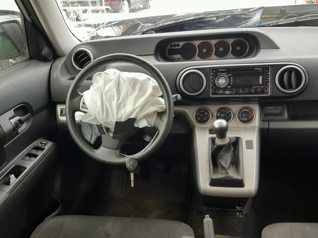 JTLKE50E491069630 - 2009 TOYOTA SCION XB Silber Foto 9