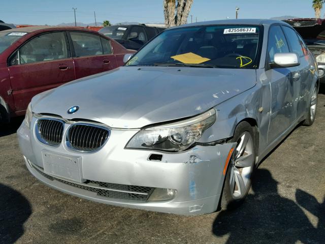 WBANU53518CT13760 - 2008 BMW 528 I SILVER photo 2