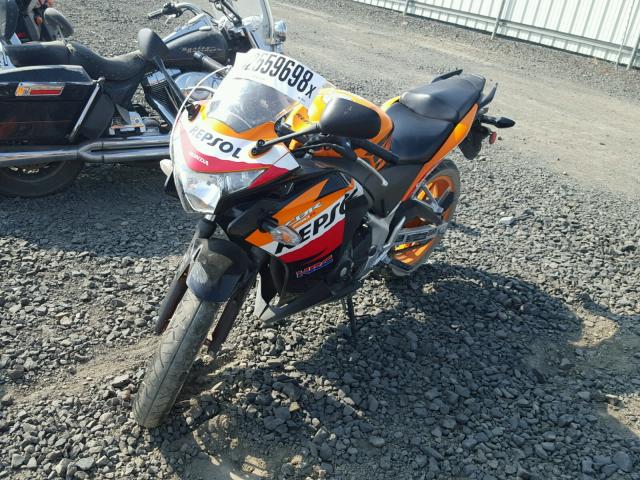 MLHMC4109D5301712 - 2013 HONDA CBR250 R ORANGE photo 2