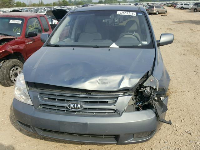 KNDMB233296286750 - 2009 KIA SEDONA EX BLUE photo 9