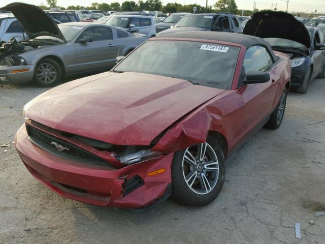 1ZVBP8EN2A5166853 - 2010 FORD MUSTANG RED photo 2