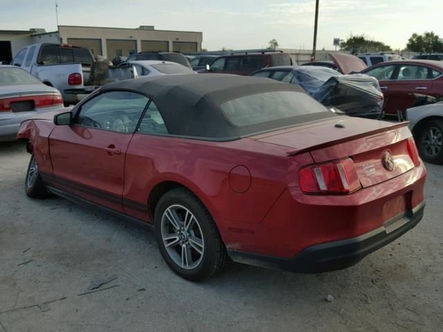 1ZVBP8EN2A5166853 - 2010 FORD MUSTANG RED photo 3