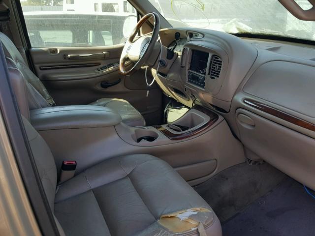 5LMRU27L4WLJ12839 - 1998 LINCOLN NAVIGATOR ვერცხლისფერი ფოტო 5