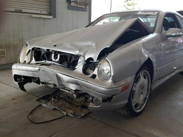 WDBLJ70G7YF154860 - 2000 MERCEDES-BENZ CLK 430 SILVER photo 9