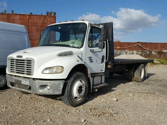 1FVACWCS17DY40680 - 2007 FREIGHTLINER M2 106 MED WHITE photo 2