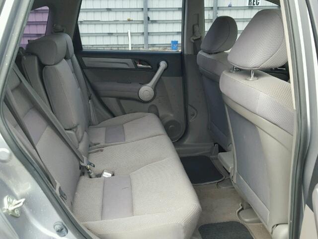 JHLRE38337C080172 - 2007 HONDA CR-V LX SILVER photo 6