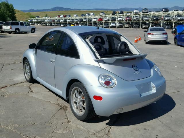 3VWDD21C22M406787 - 2002 VOLKSWAGEN NEW BEETLE 银色 照片 3