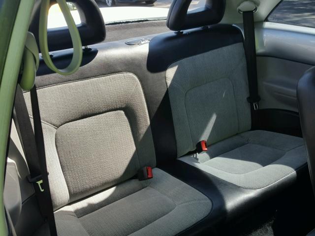 3VWDD21C22M406787 - 2002 VOLKSWAGEN NEW BEETLE 银色 照片 6