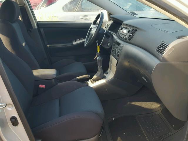 2T1BY32E35C376927 - 2005 TOYOTA COROLLA XR 银色 照片 5