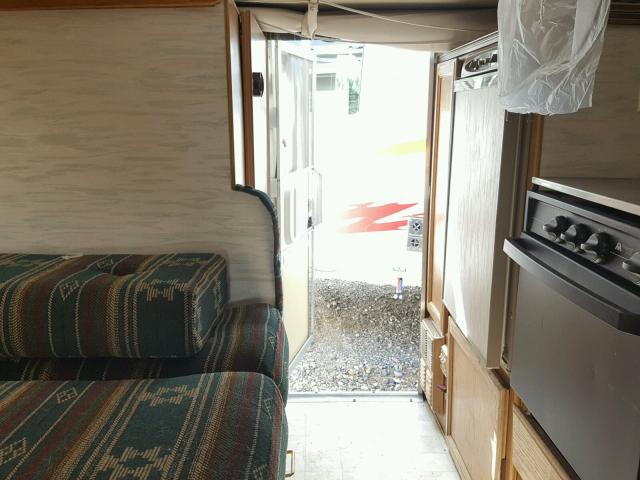48609CL - 2003 HALL CAMPER WHITE photo 6