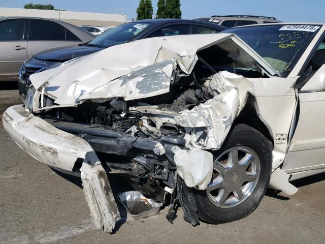 1G6ET1296XU611834 - 1999 CADILLAC ELDORADO T WHITE photo 9