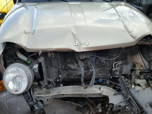 1J4GL48K36W242641 - 2006 JEEP LIBERTY SP TAN photo 7