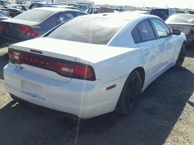 2C3CDXBG8EH254678 - 2014 DODGE CHARGER SE WHITE photo 4