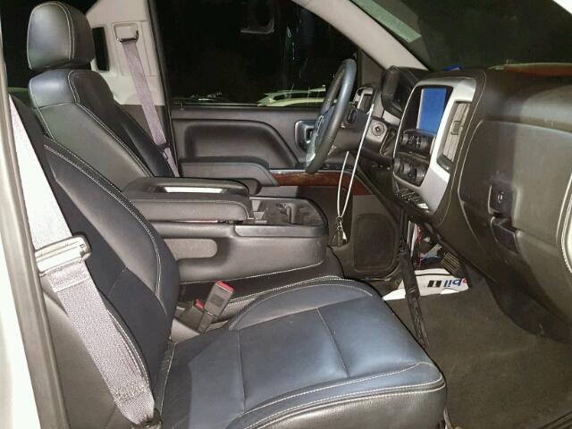 3GTU2MEC4GG233813 - 2016 GMC SIERRA K15 SILVER photo 5