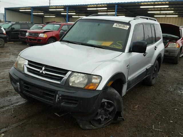 JA4MW31R82J006764 - 2002 MITSUBISHI MONTERO XL SILVER photo 2