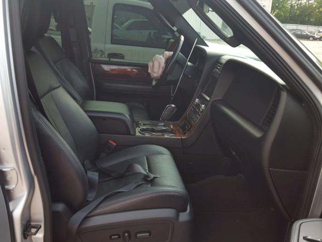 5LMJJ2JT2FEJ11448 - 2015 LINCOLN NAVIGATOR SILVER photo 5