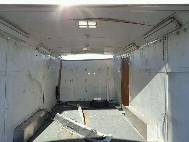 5NHULFV294N045644 - 2004 TRAIL KING ENCLOSED WHITE photo 6