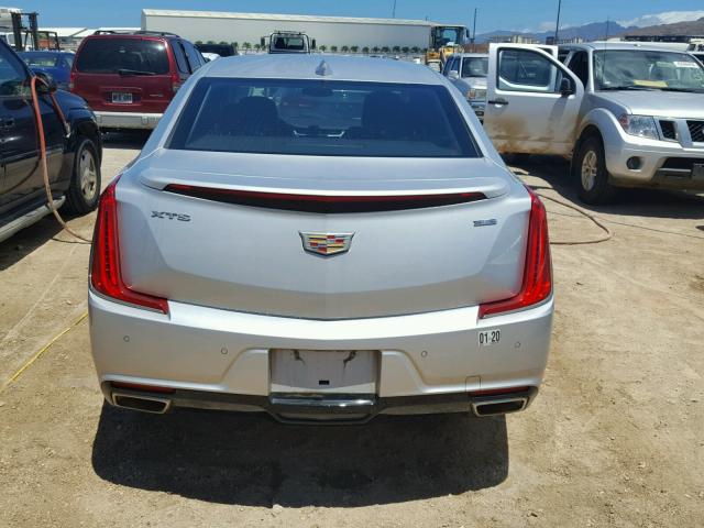 2G61M5S35J9130010 - 2018 CADILLAC XTS LUXURY SILVER photo 9