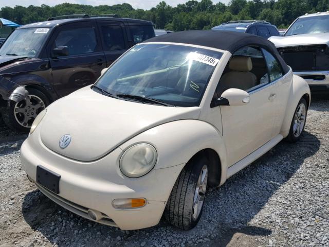 3VWCD31YX5M307118 - 2005 VOLKSWAGEN NEW BEETLE კრემისფერი ფოტო 2