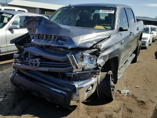 5TFDW5F12EX392779 - 2014 TOYOTA TUNDRA GRAY photo 2