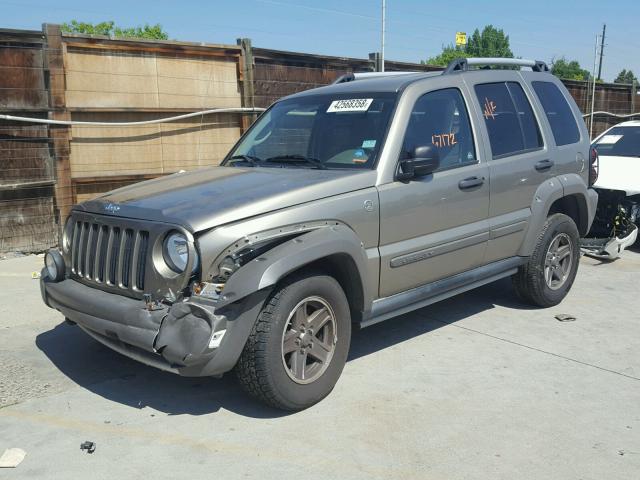 1J4GL38K95W722904 - 2005 JEEP LIBERTY RE BROWN photo 2