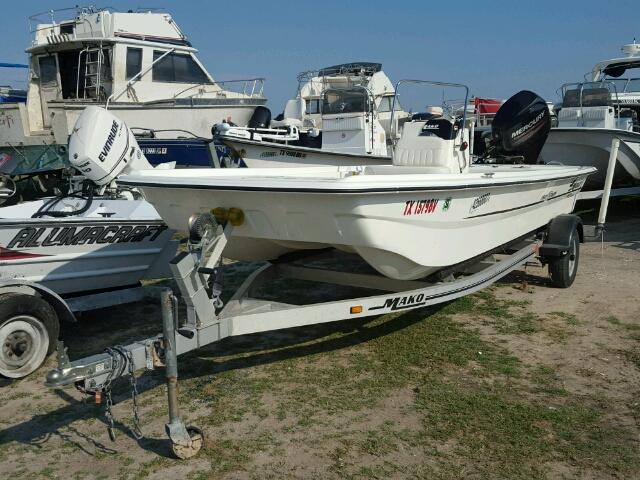 BUJ55848H213 - 2013 MAKO BOAT WHITE photo 2