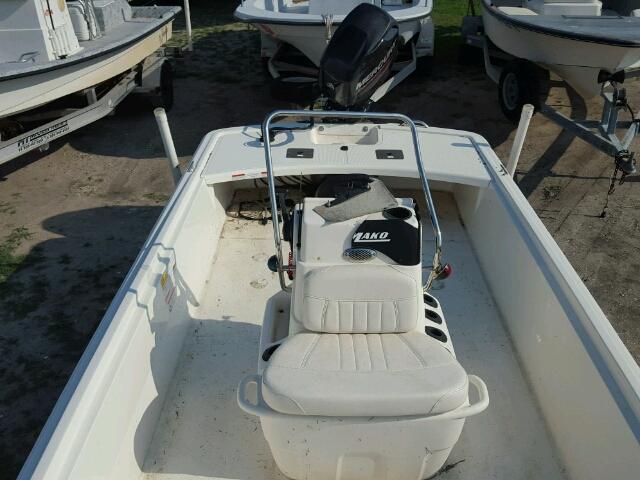 BUJ55848H213 - 2013 MAKO BOAT WHITE photo 6