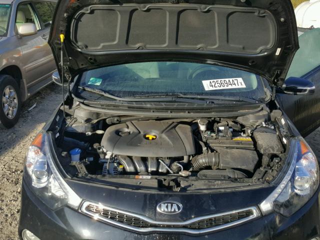 KNAFX6A81F5395523 - 2015 KIA FORTE EX BLACK photo 7