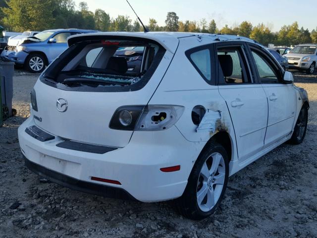 JM1BK343661408904 - 2006 MAZDA 3 HATCHBAC WHITE photo 4