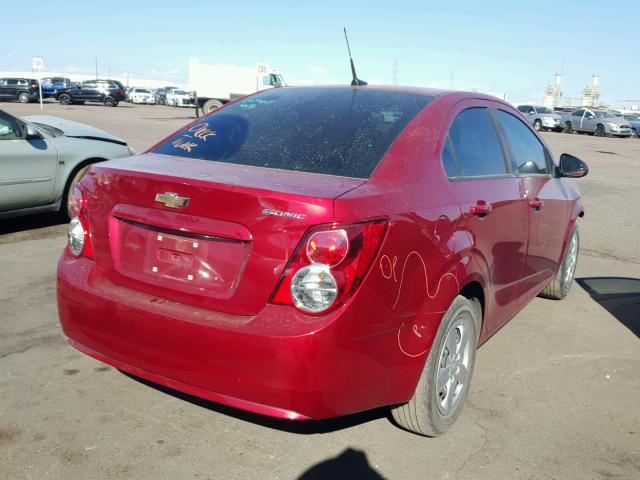 1G1JA5SH8E4171394 - 2014 CHEVROLET SONIC LS RED photo 4