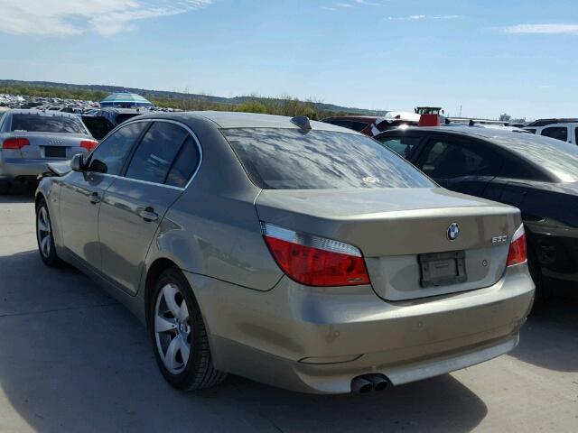 WBANE73526CM30768 - 2006 BMW 530 GRAY photo 3