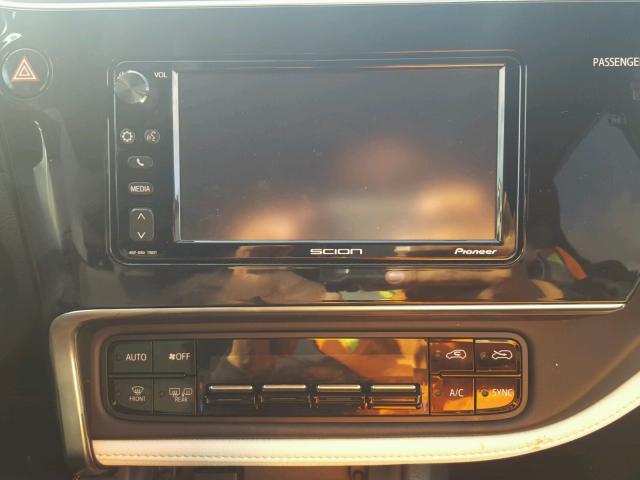 JTNKARJE7GJ519566 - 2016 TOYOTA SCION IM GRAY photo 9