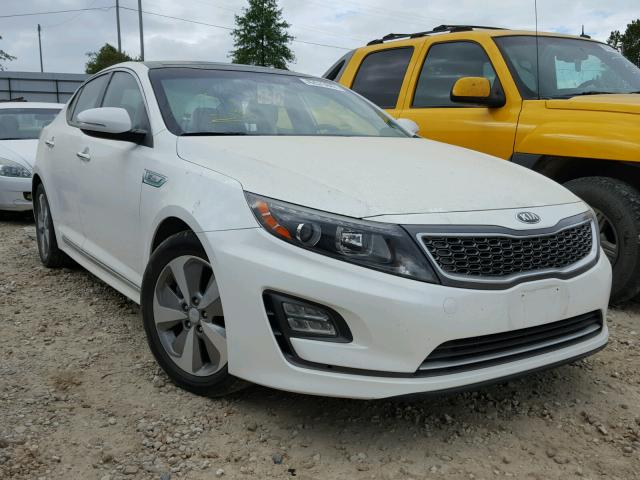 KNAGN4AD5F5085001 - 2015 KIA OPTIMA WHITE photo 1