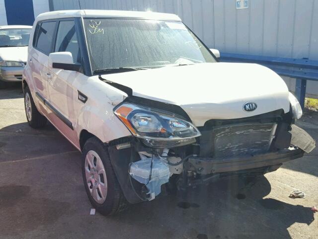 KNDJT2A54D7771642 - 2013 KIA SOUL WHITE photo 1