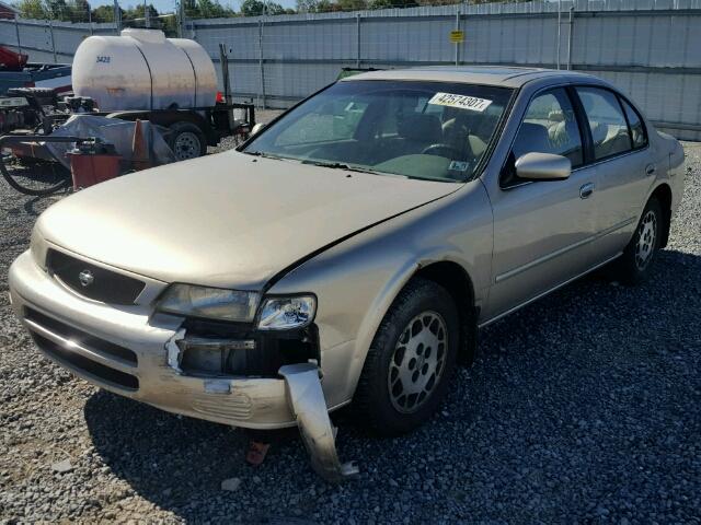 JN1CA21D1TM423936 - 1996 NISSAN MAXIMA BEIGE photo 2