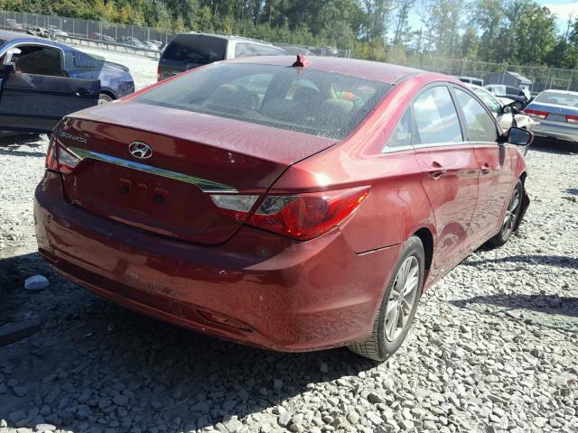 5NPEB4AC3DH753773 - 2013 HYUNDAI SONATA GLS RED photo 4